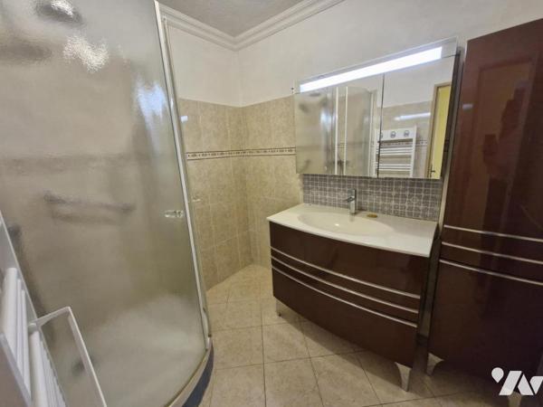 Appartement T2 dernier étage + Place de parking