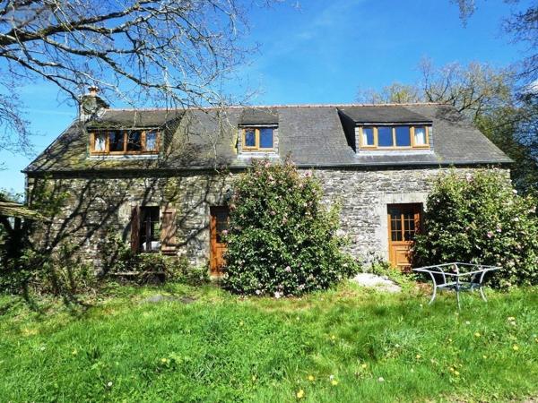 Maison à vendre à Maël-Carhaix dans les Côtes-d'Armor (22340), ref : 56075-2218