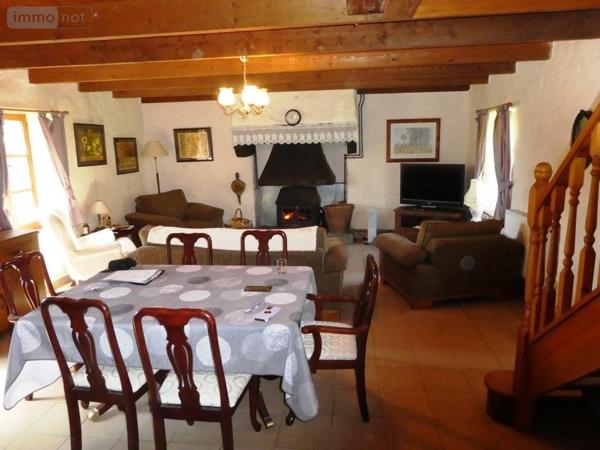 Maison à vendre à Maël-Carhaix dans les Côtes-d'Armor (22340), ref : 56075-2218