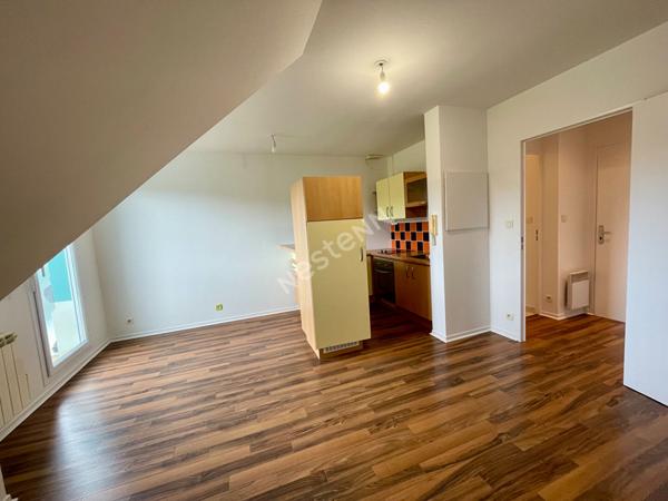 OPPORTUNITÉ / T1 30 m² / BETTON / PLACE DE STATIONNEMENT COUVERTE