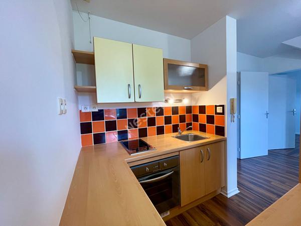 OPPORTUNITÉ / T1 30 m² / BETTON / PLACE DE STATIONNEMENT COUVERTE