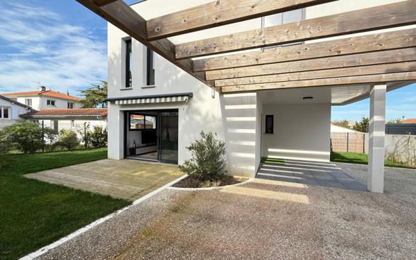 Maison à vendre    4 pièces •  Vaux-sur-Mer