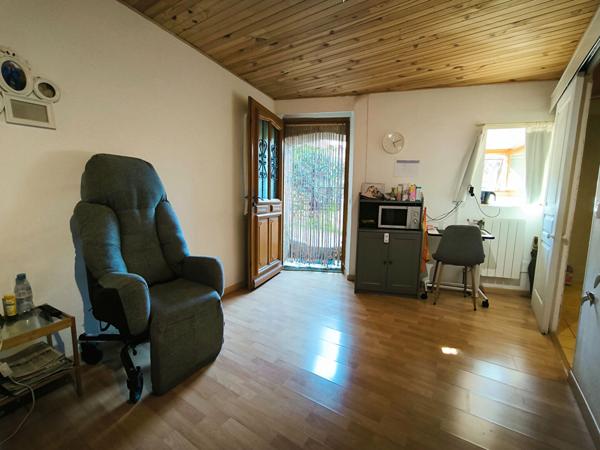 Haut de Cagnes  - Maison de village avec studio indépendant et abris de jardin