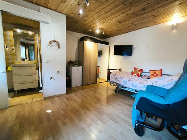 Haut de Cagnes  - Maison de village avec studio indépendant et abris de jardin