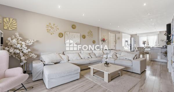 À vendre Appartement 5 pièces 93 m² - Grasse 06130