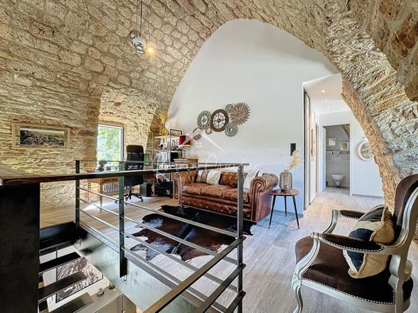 Saint-Affrique (12400) VILLA DE PRESTIGE TYPE 5 DE 196 M² SUR SON TERRAIN PLAT DE 6770 M²