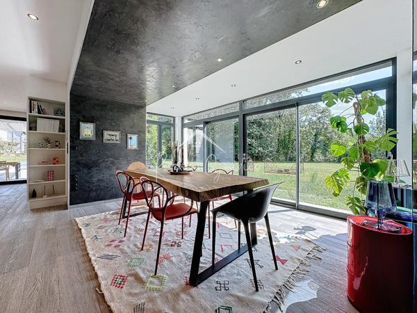 Saint-Affrique (12400) VILLA DE PRESTIGE TYPE 5 DE 196 M² SUR SON TERRAIN PLAT DE 6770 M²