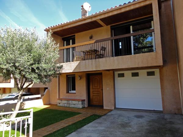 Dpt Pyrénées Orientales (66), à vendre VERNET LES BAINS maison 7 pièces 99 m² terrasse, piscine, garage sur terrain 196 m²