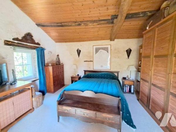 Antigny -Unique et rare pour ce bien d'exception au cœur d'un village sera accueillir votre famille.