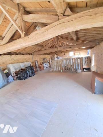 Antigny -Unique et rare pour ce bien d'exception au cœur d'un village sera accueillir votre famille.