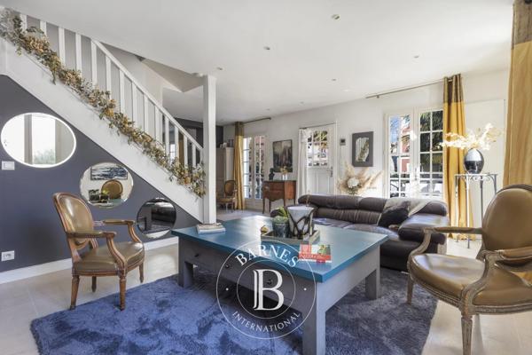 Asnières-sur-Seine, Maison 4 Chambres -  180 m² à vendre