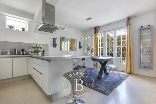 Asnières-sur-Seine, Maison 4 Chambres -  180 m² à vendre
