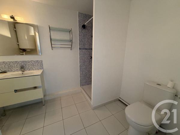 Maison à vendre  6 pièces - 189,85 m 2   ROYAN  - 17