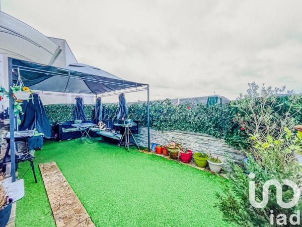 Duplex 5 pièces de 93 m² à Stains (93240)