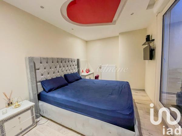 Duplex 5 pièces de 93 m² à Stains (93240)