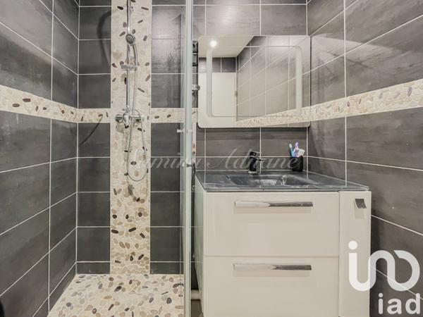 Duplex 5 pièces de 93 m² à Stains (93240)