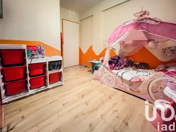 Duplex 5 pièces de 93 m² à Stains (93240)