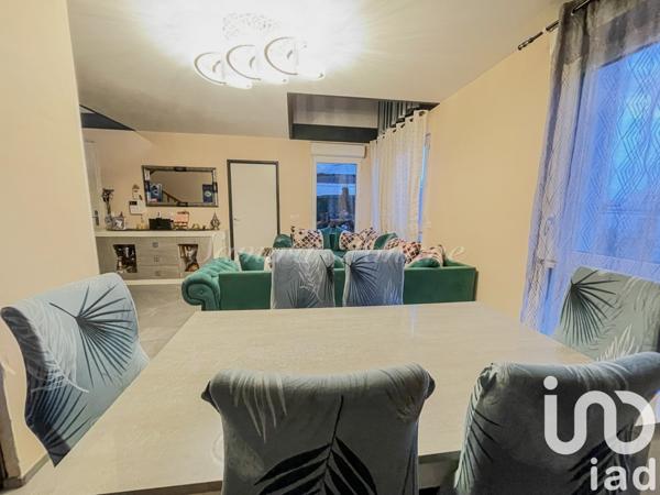 Duplex 5 pièces de 93 m² à Stains (93240)