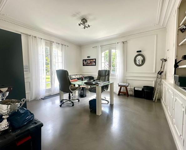 Demeure de prestige Joue Les Tours 9 pièce(s) 299 m2