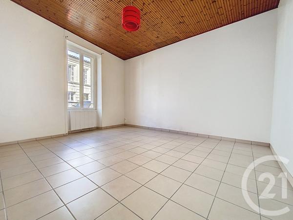 Maison à vendre  3 pièces - 88,64 m 2   ROCHEFORT  - 17