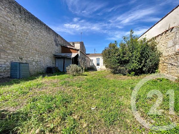 Maison à vendre  3 pièces - 88,64 m 2   ROCHEFORT  - 17