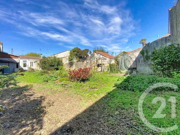 Maison à vendre  3 pièces - 88,64 m 2   ROCHEFORT  - 17
