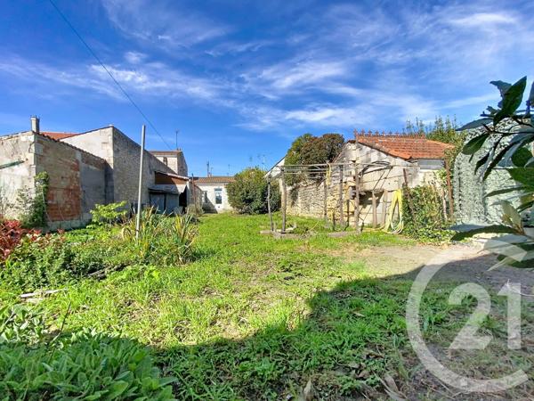 Maison à vendre  3 pièces - 88,64 m 2   ROCHEFORT  - 17