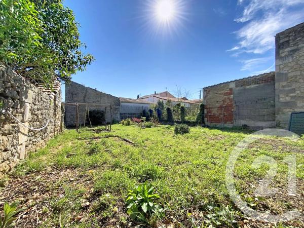 Maison à vendre  3 pièces - 88,64 m 2   ROCHEFORT  - 17
