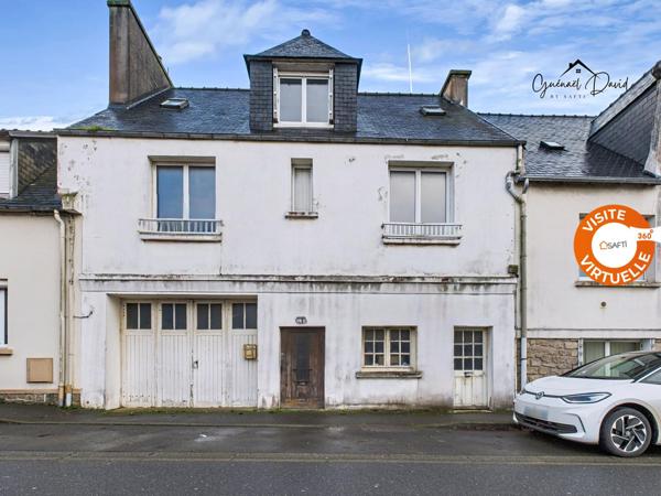 Grande maison de 175 m² avec vaste garage de 240 m² – Centre-ville de Saint-Pol-de-Léon