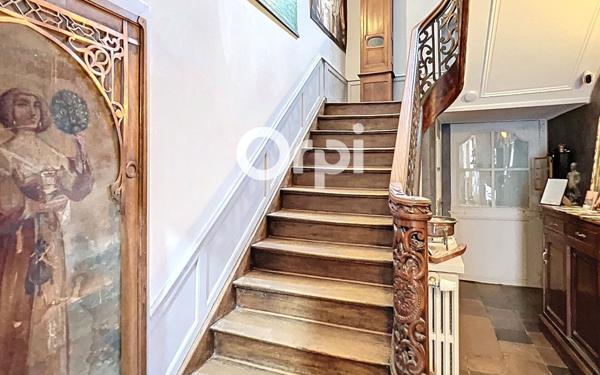 Maison à vendre    8 pièces •  Saint-Omer