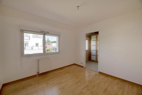 NOYAL CHATILLON SUR SEICHE centre - Appartement Duplex 3 Chambres - terrasse - Garage - Exposition SUD