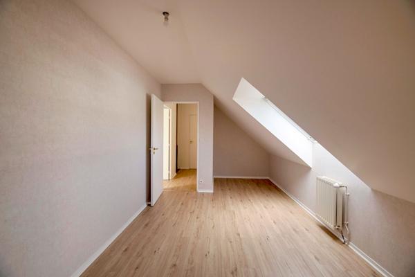 NOYAL CHATILLON SUR SEICHE centre - Appartement Duplex 3 Chambres - terrasse - Garage - Exposition SUD