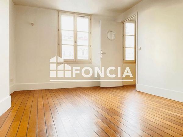 Location Appartement 3 pièces 80.4 m² - 14 RUE MOLIERE Toulon 83000