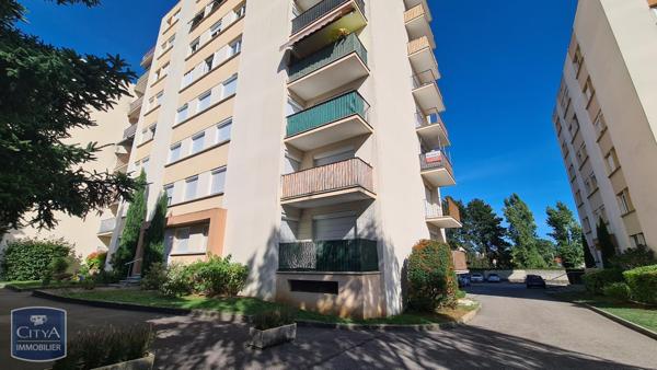 Appartement à louer 4 pièces 75.05m²