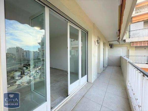 Appartement à louer 2 pièces 52.12m² Cannes (06400)