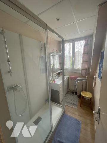 Maison de lotissement de 97 m2 4 chambres jardin garage