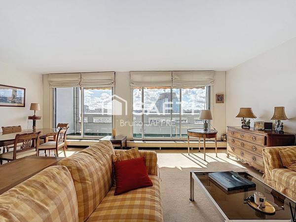 Paris 15 - vue Tour EIFFEL -  81 m²,  2  ou 3 CH, terrasse 9 m²