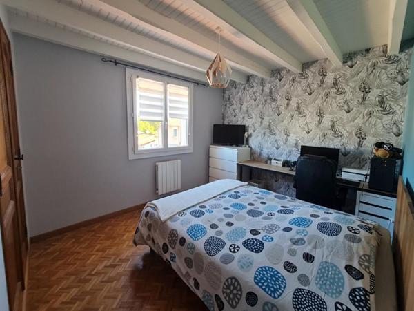 St Privat des Vieux - Maison rénovée avec piscine - calme en fond d'impasse