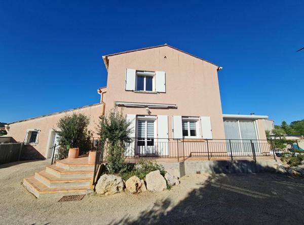 St Privat des Vieux - Maison rénovée avec piscine - calme en fond d'impasse