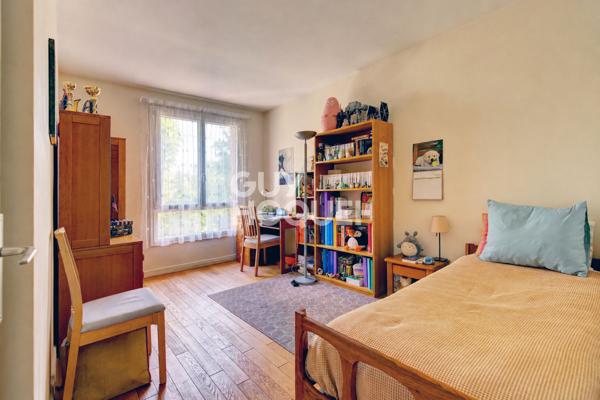 PARIS XVI, 2 CHAMBRES, PLACE RODIN, 75M2 AVEC TERRASSE DE 7.5M2