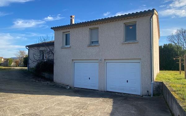 Maison à vendre    5 pièces •  Berrias-et-Casteljau