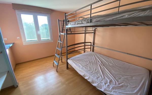 Maison à vendre    5 pièces •  Berrias-et-Casteljau