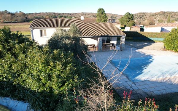 Maison à vendre    5 pièces •  Berrias-et-Casteljau