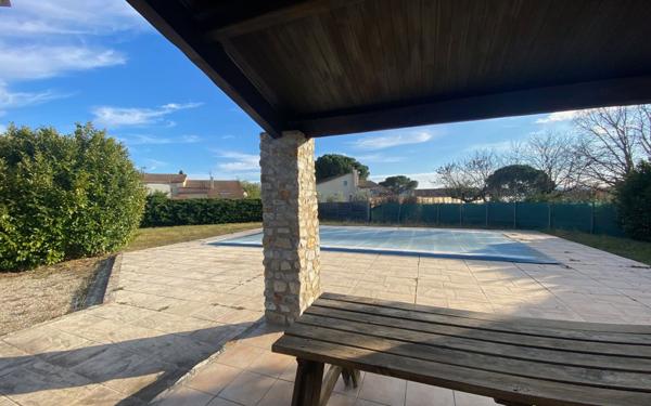 Maison à vendre    5 pièces •  Berrias-et-Casteljau