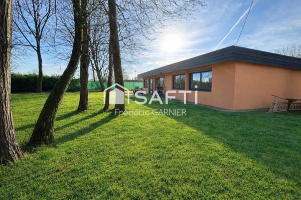 Maison de plain-pied 140 m² environ, 6 pièces, 4 chambres, terrain de 988 m²