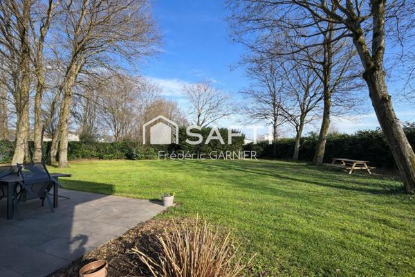 Maison de plain-pied 140 m² environ, 6 pièces, 4 chambres, terrain de 988 m²