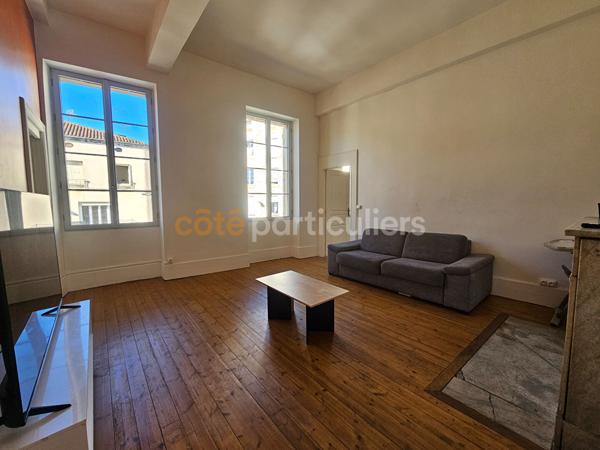Location
                Appartement75,04 m² - 3 Pièces -
                    AGEN (47000)