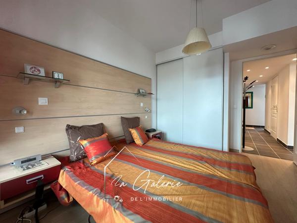 APPARTEMENT T4 CASERNE DE BONNE AVEC EXTERIEURS