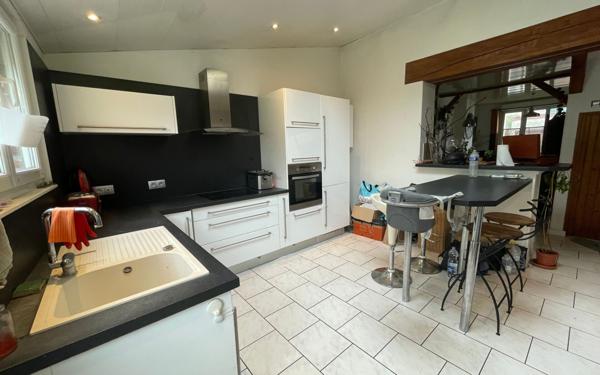 Maison à vendre    4 pièces • 104 m2 Raismes