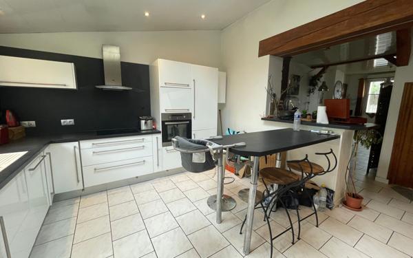 Maison à vendre    4 pièces • 104 m2 Raismes